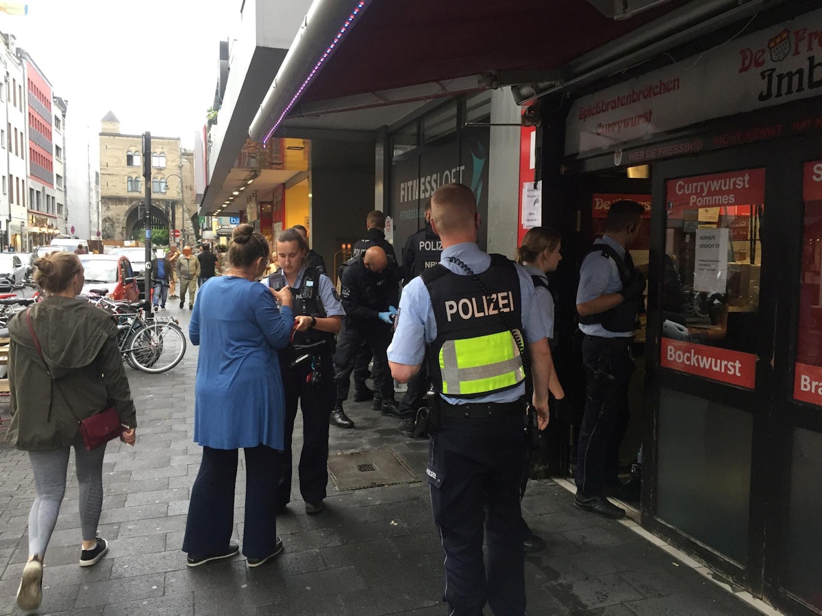 Polizeieinsatz am Eigelstein: Dort hatte ein Kölner den Hitlergruß gezeigt.
