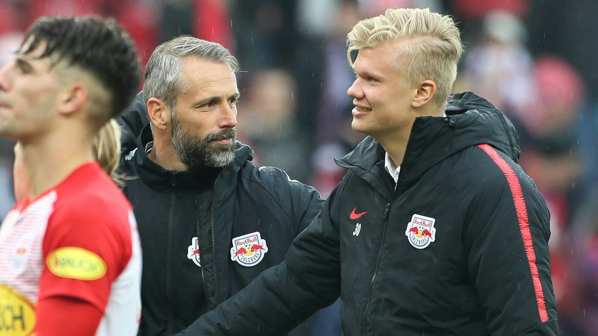 Marco Rose als Trainer von RB Salzburg mit seinem damaligen Spieler Erling Haaland.