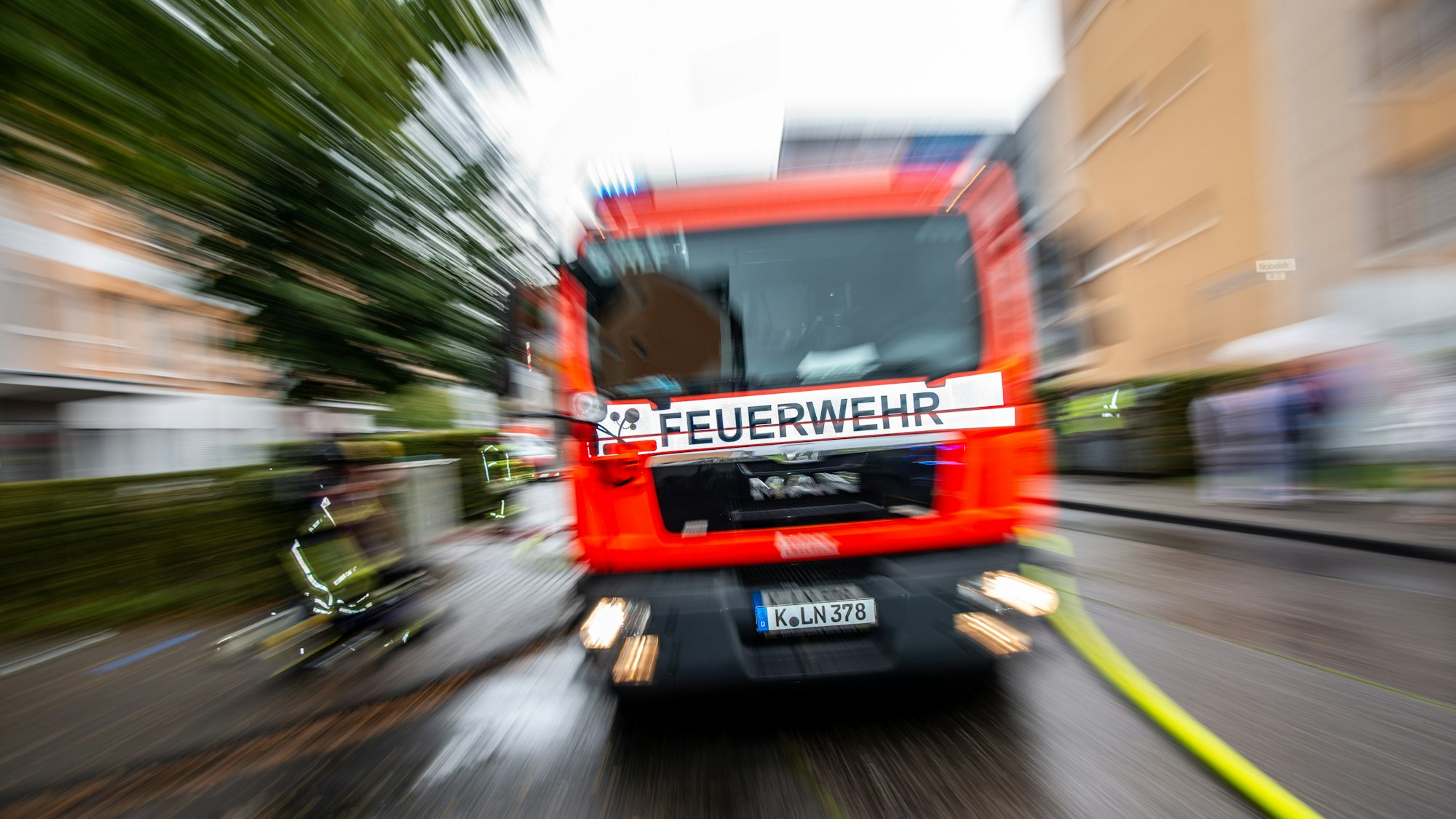 Feuerwehrfahrzeug im Einsatz