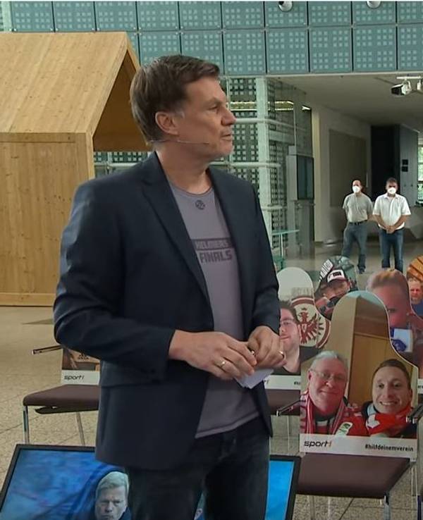 Uli Hoeneß zu Gast im Doppelpass von Sport1 bei Thomas Helmer.