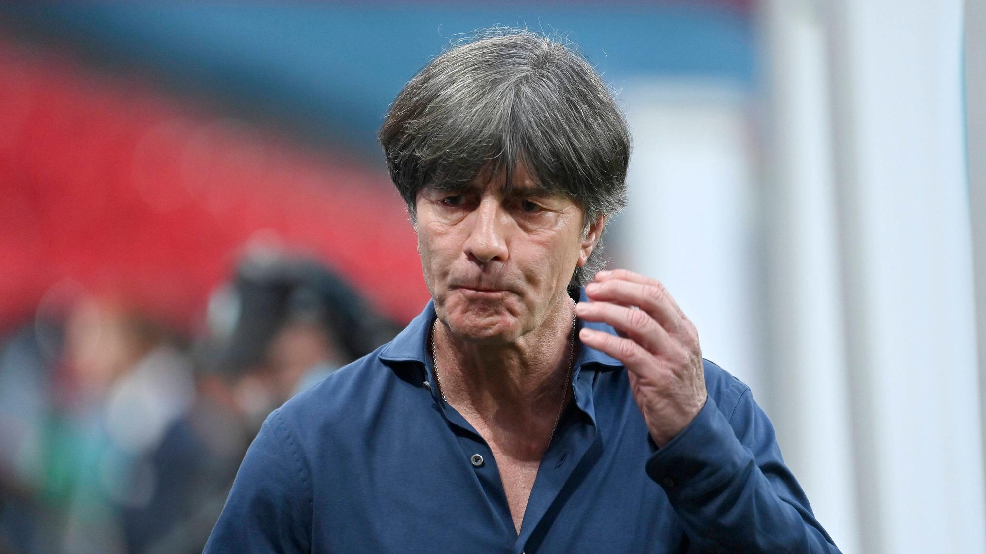 Joachim Löw während des EM-Achtelfinalspiels gegen England am 29. Juni