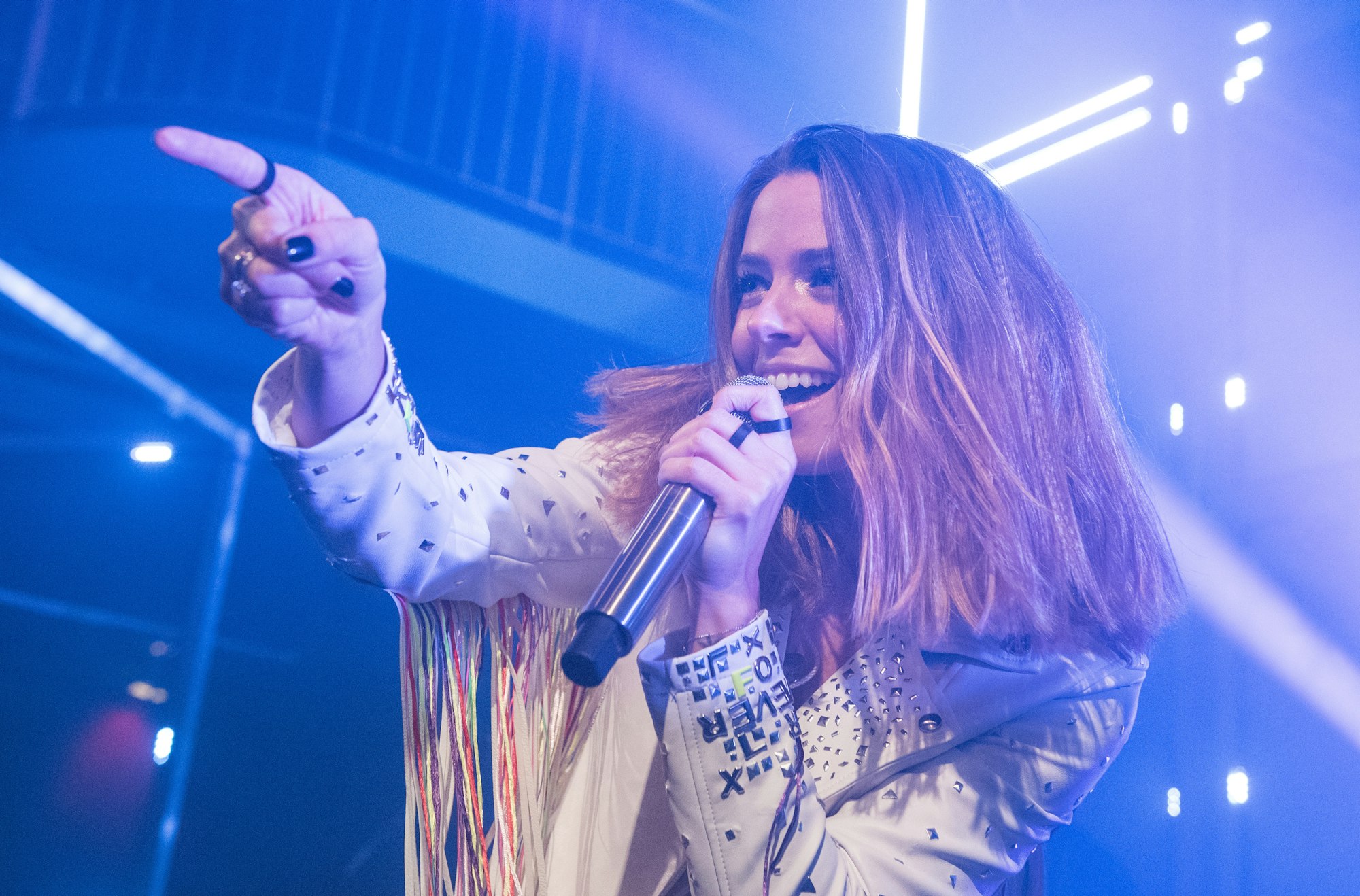Vanessa Mai, tritt im Rahmen ihrer Teaser Show-Tour für ihr Album „Für immer“ auf.