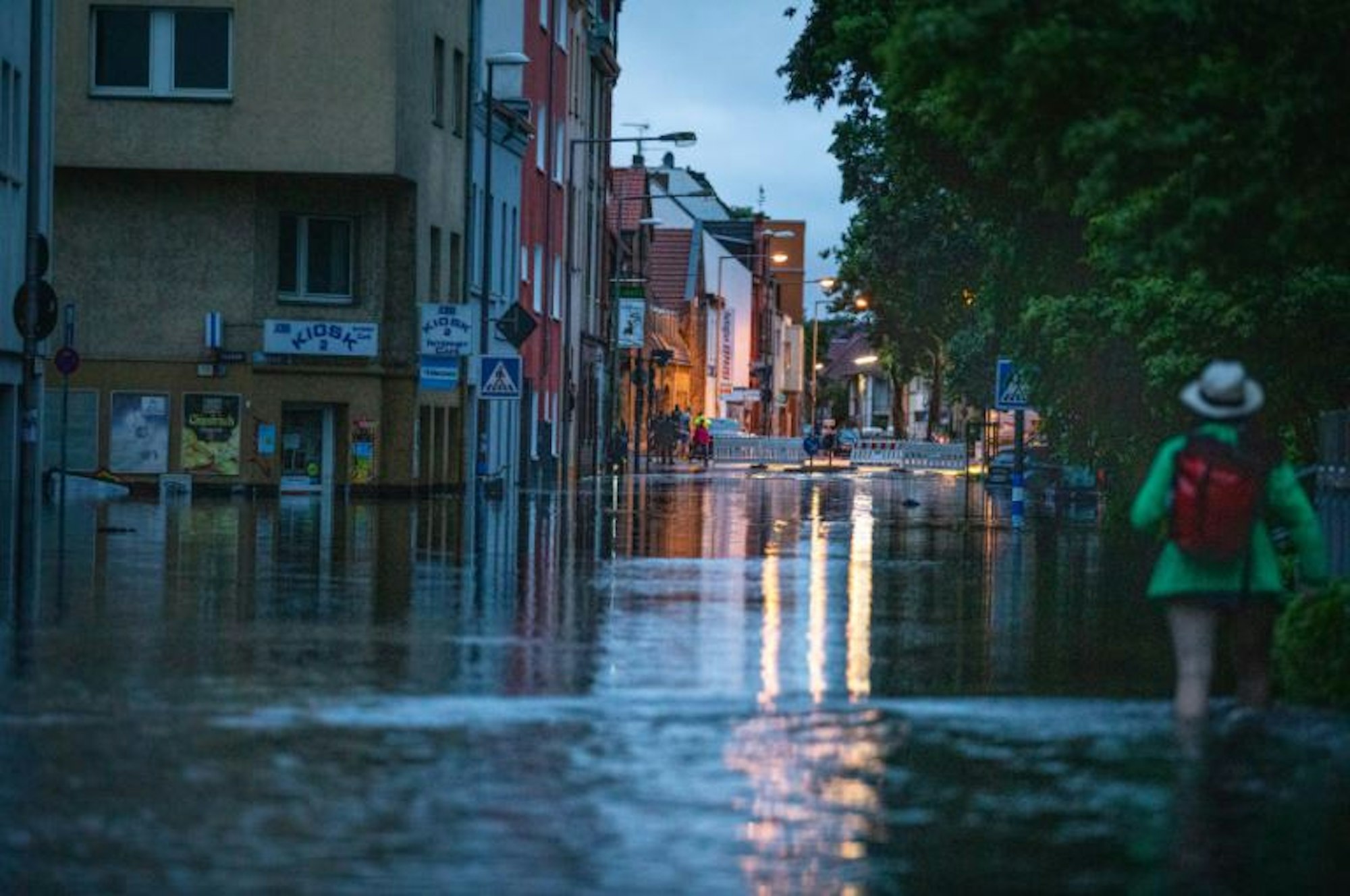 Wasser in der Subbelrather Straße, Ecke Teichstraße am 14. Juli 2021