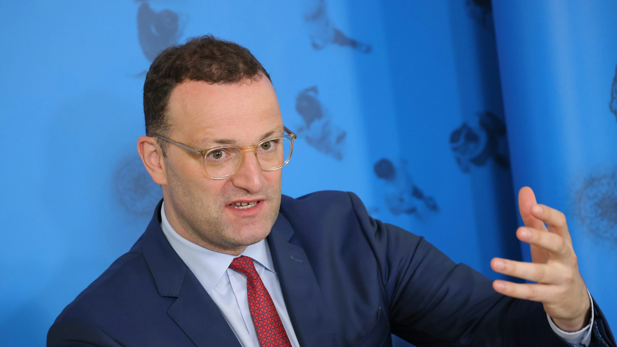 Jens Spahn macht neue Corona-Beschränkungen im Herbst und Winter 2021 von der Impfquote abhängig.