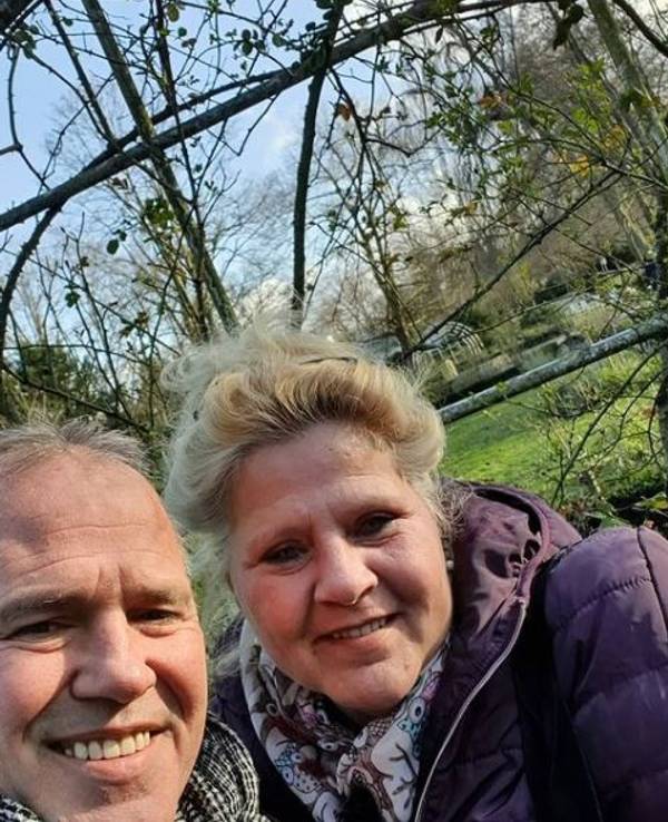 Silvia Wollny und Harald Elsenbast auf einem Selfie.
