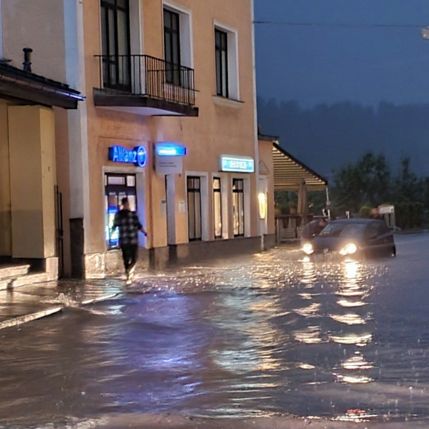 Hochwasser in Bayern: Der Landkreis Berchtesgadener Land hat den Katastrophenfall ausgerufen.