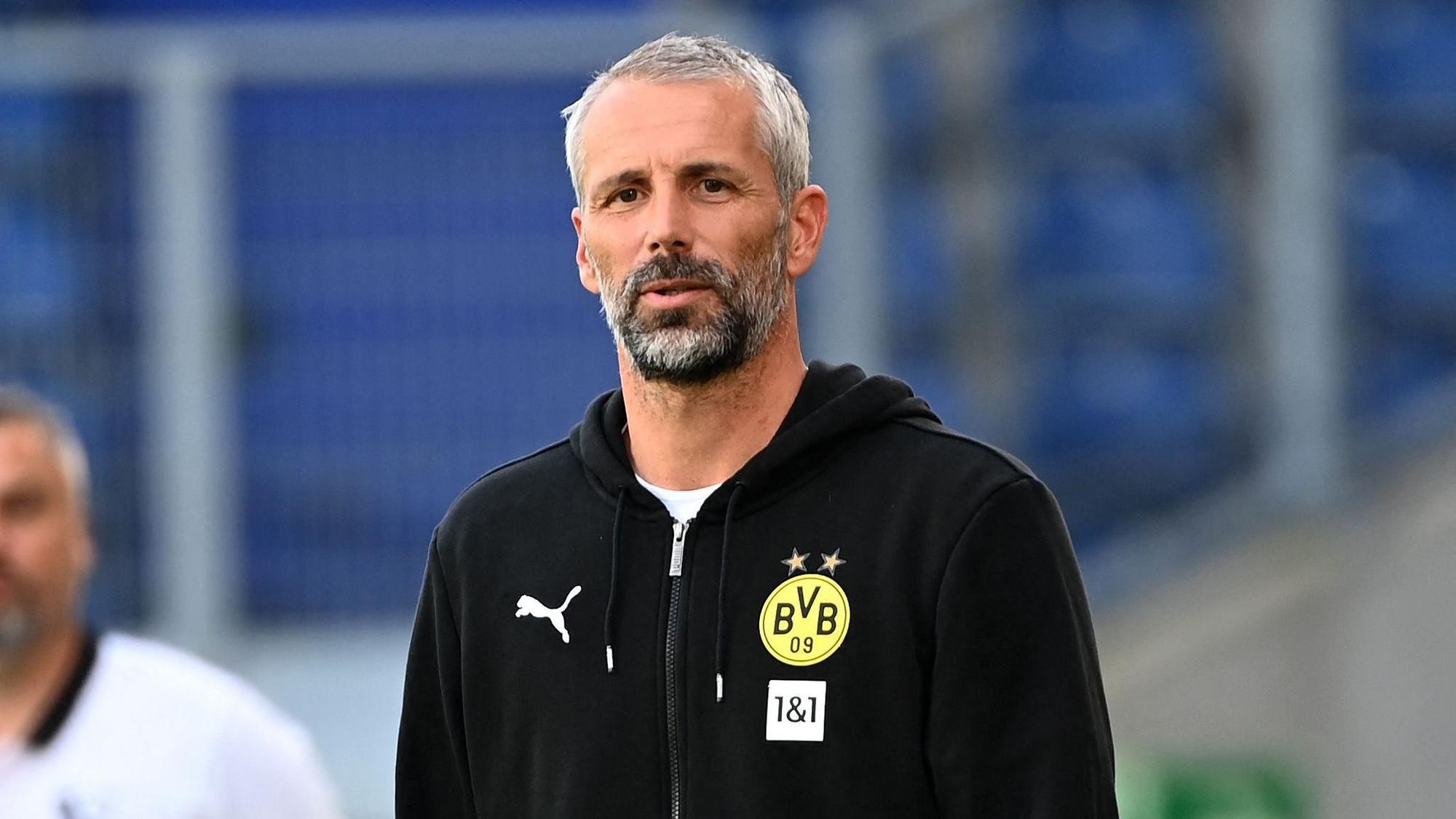 Marco Rose beim Testspiel gegen den VfL Bochum an der Seitenlinie.