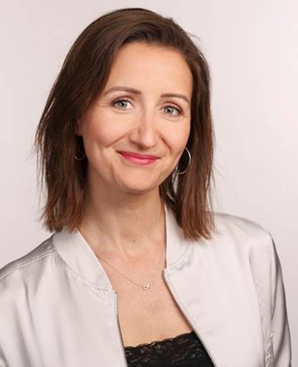 Sümeyra Kaya, die neue WDR-Moderatorin, im Portrait.