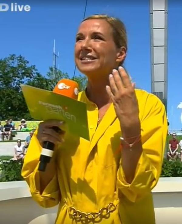 Andrea Kiewel moderiert am 18. Juli 2021 den ZDF-Fernsehgarten