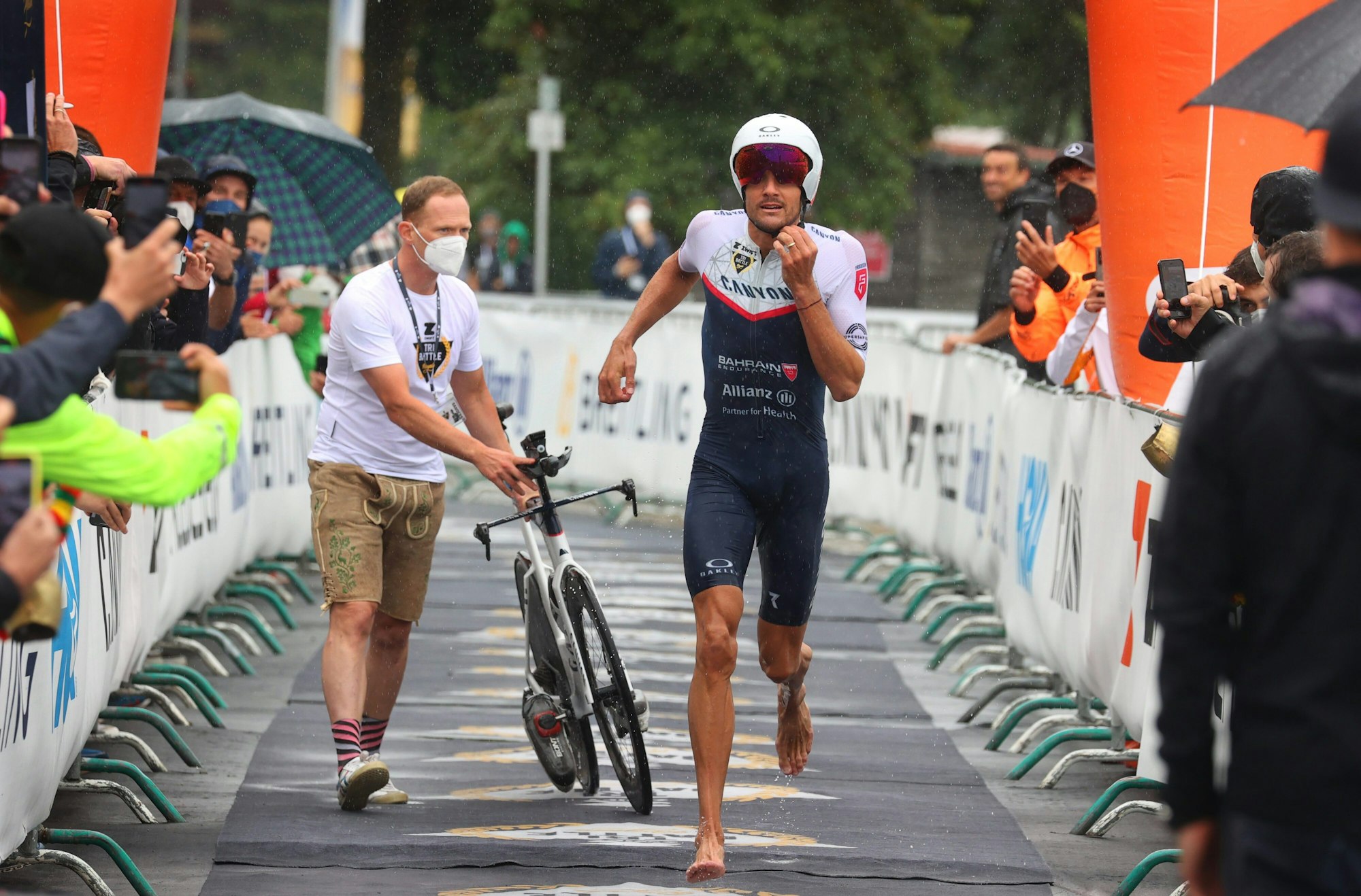Jan Frodeno läuft beim Triathlon-Weltrekord.