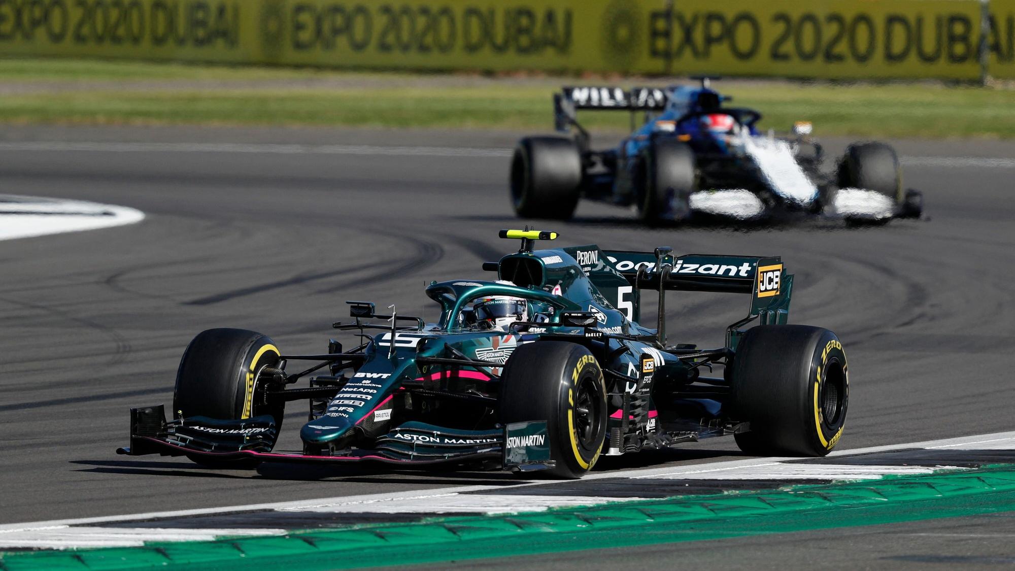 Sebastian Vettel fährt im Silverstone-Sprintrennen der Formel 1.