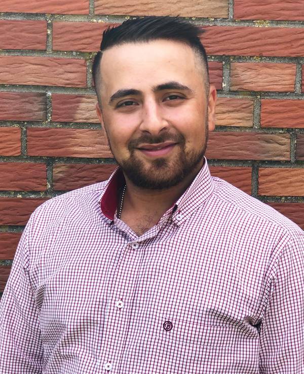 Der Kölner Autohändler Mohamad Obeid im Porträt.
