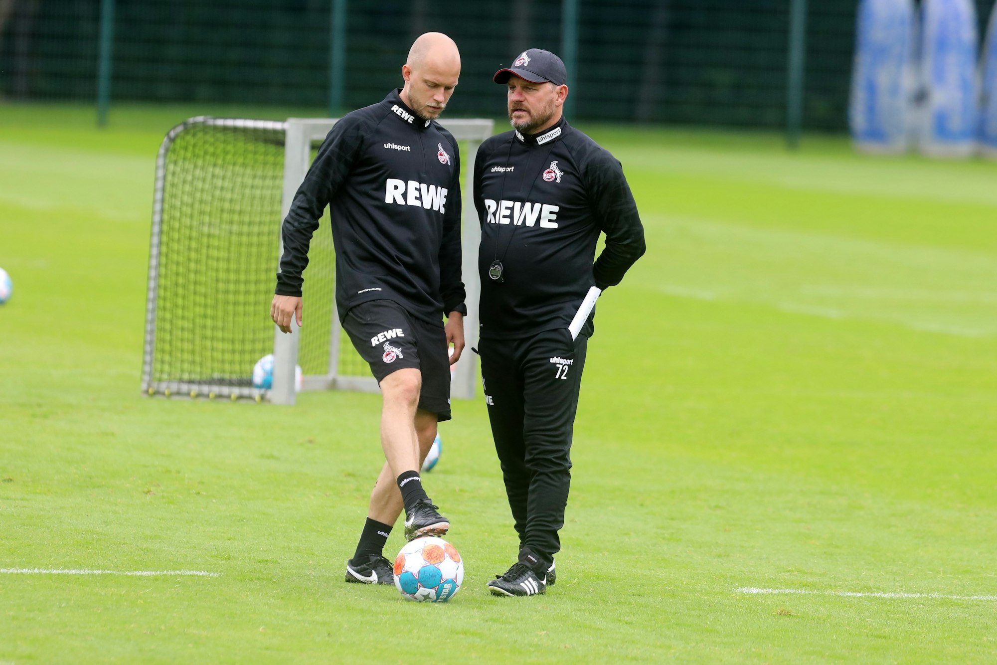 Co-Trainer Rene Wagner Steffen Baumgart beim Training des 1. FC Köln