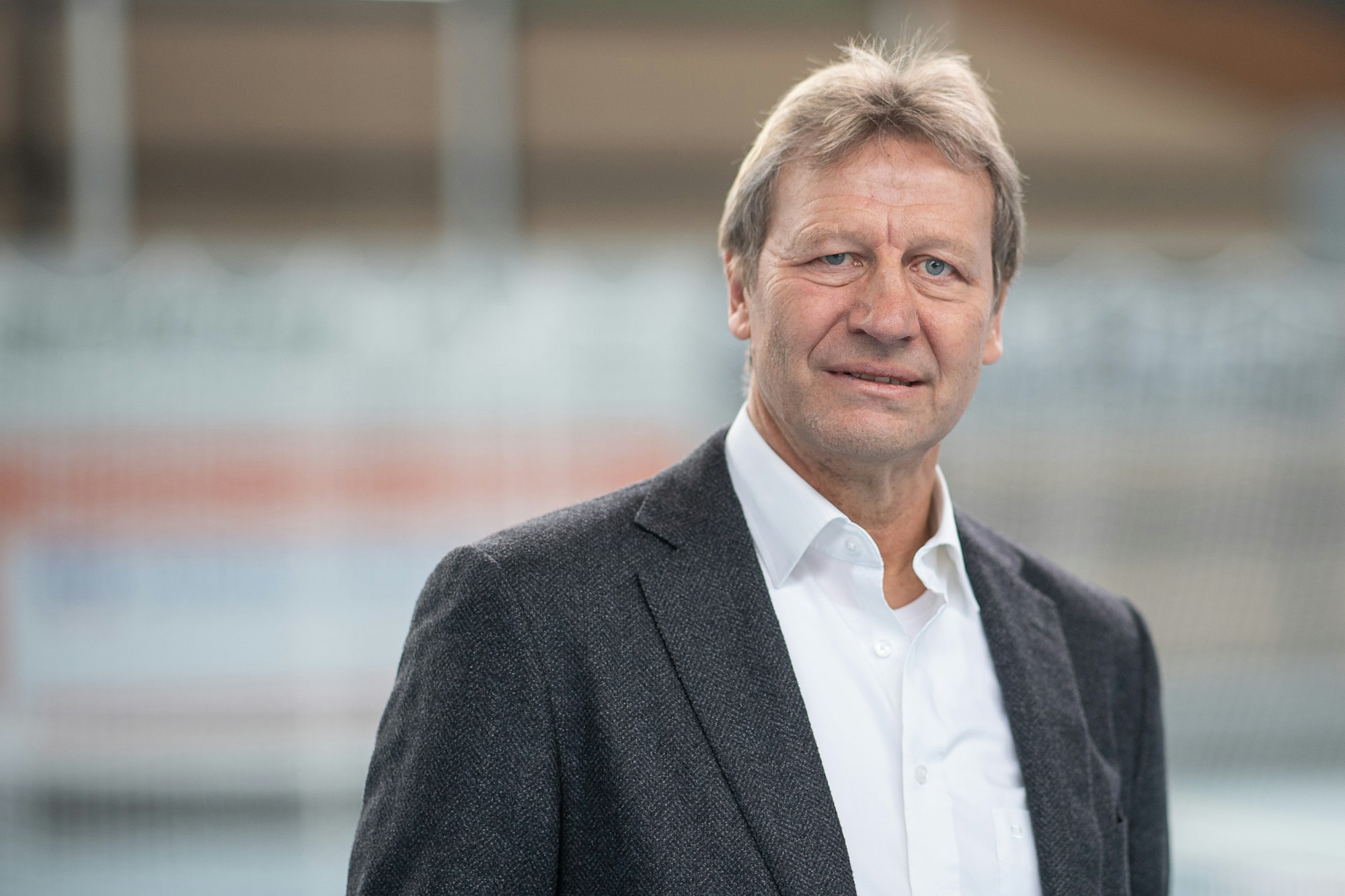 Guido Buchwald schaut in die Kamera