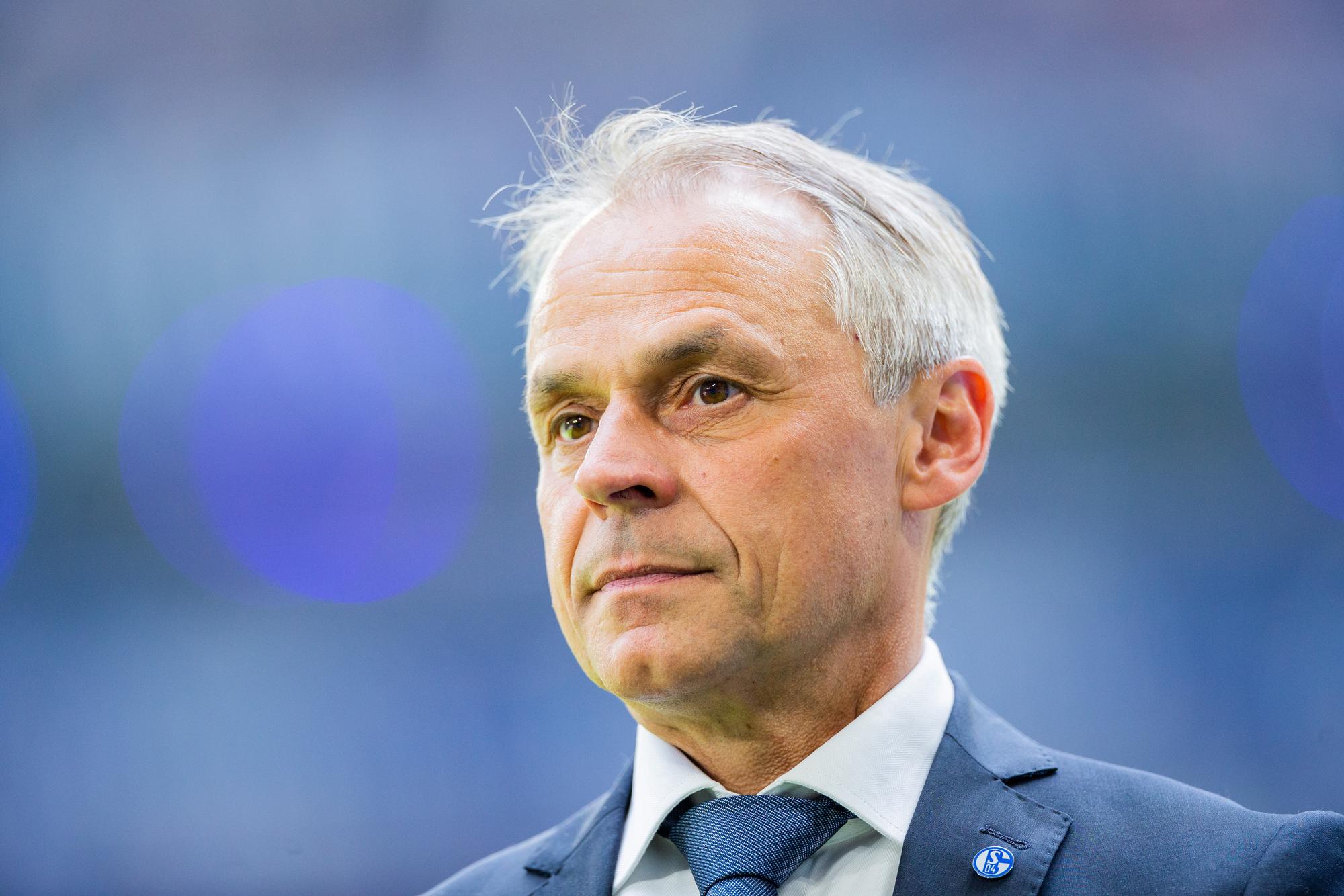Olaf Thon bei einem Spiel auf Schalke