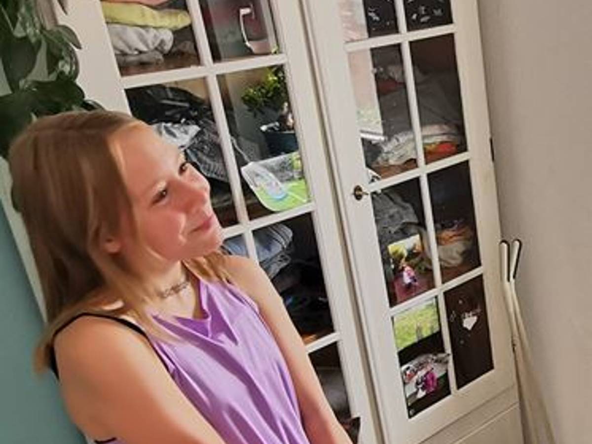 Sophie aus Köln in ihrem Zuhause.
