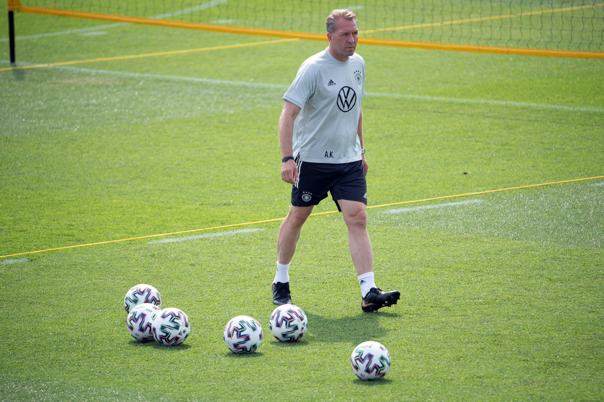 Andreas Köpke im EM-Quartier der DFB-Elf beim Training