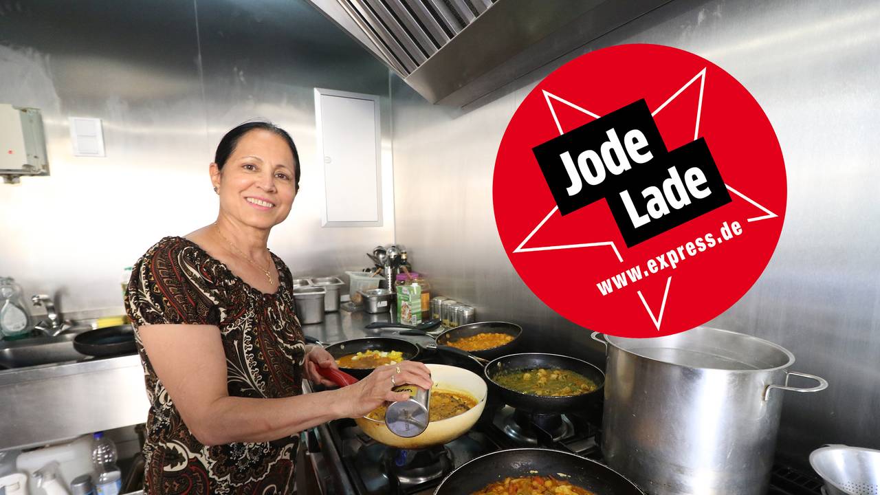 Chefin Gursharanjit Kaur Jawanda in ihrem indischen Restaurant "Haldi Spoon" in Köln-Mülheim