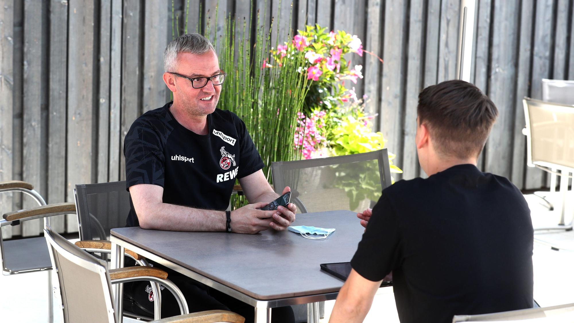 Alexander Wehrle sitzt beim EXPRESS-Interview.