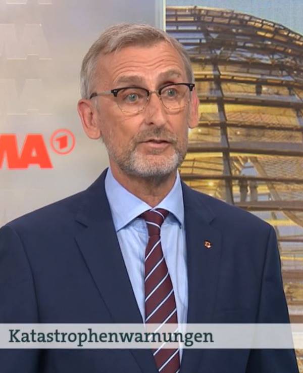 Armin Schuster, Präsident des Bundesamtes für Katastrophenschutz, spricht am 22. Juli 2021 im ARD Morgenmagazin über die Flutkatastrophe in NRW der Vorwoche