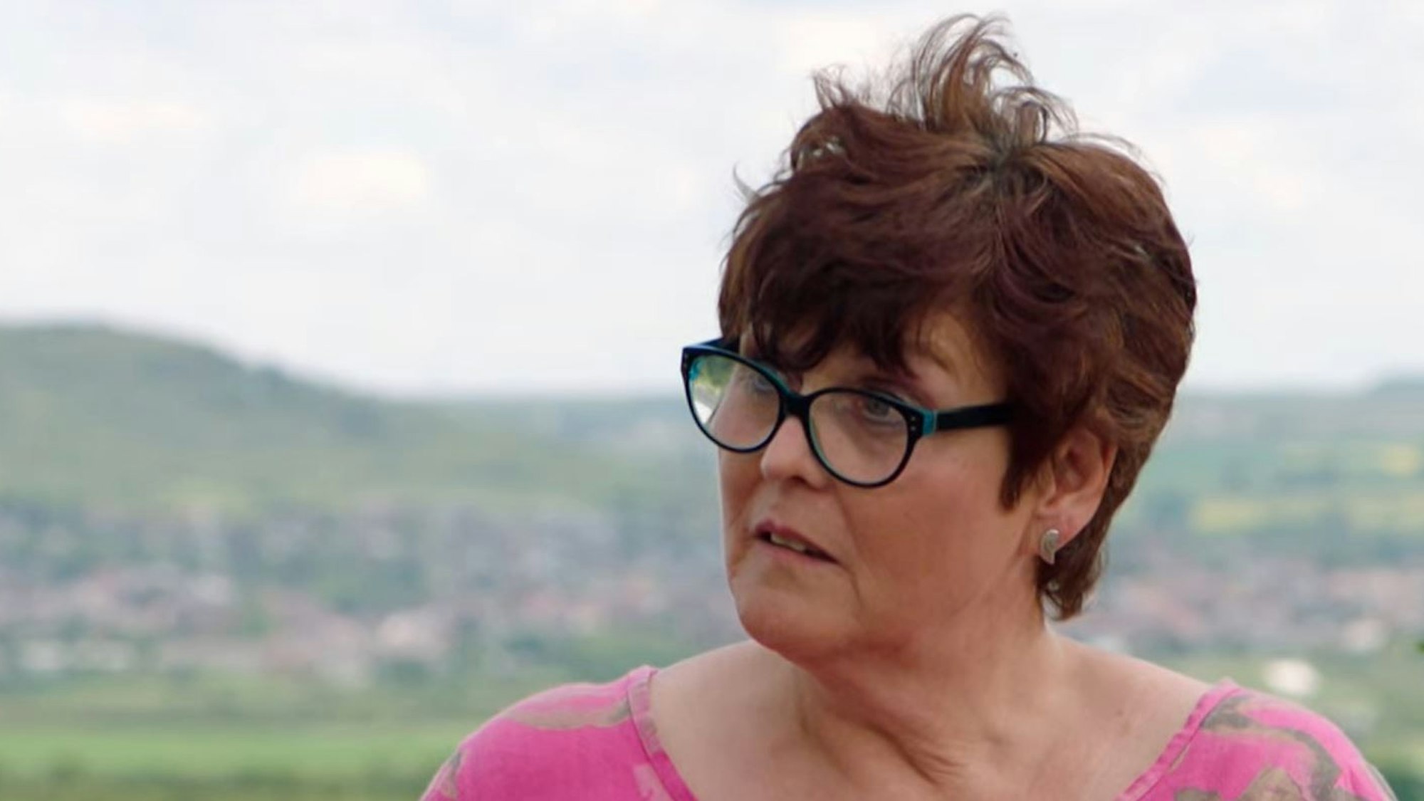 Sabine Riemer schaut ungläubig, nachdem sie den Wert ihres Kovsh, eines russischen Trinkgefäßes, erfahren hat.