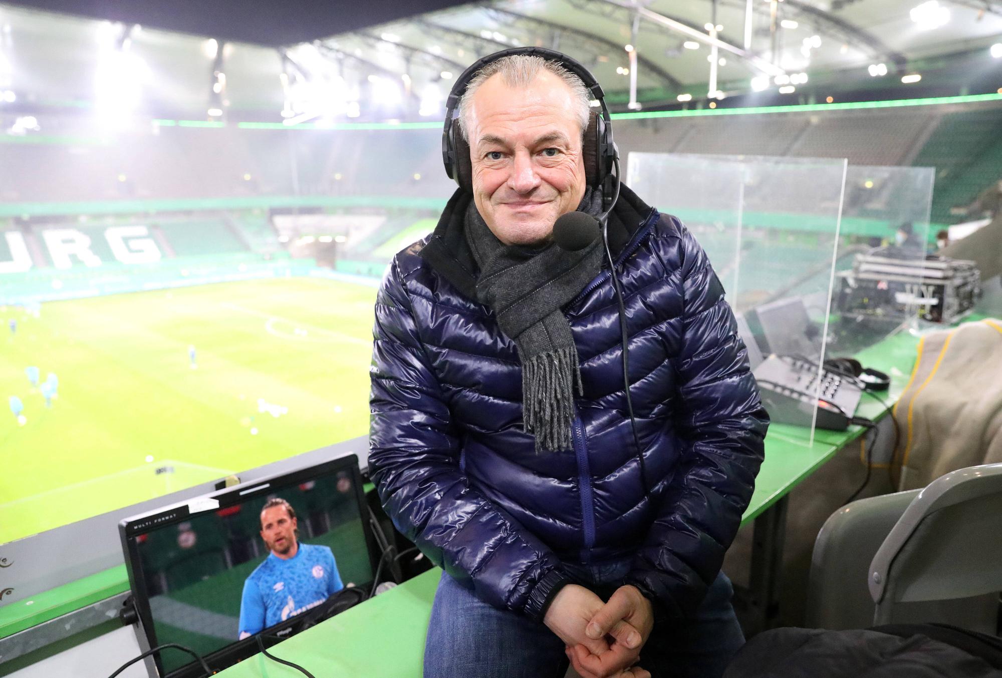 Markus Höhner auf seinem Kommentatorenplatz im Stadion