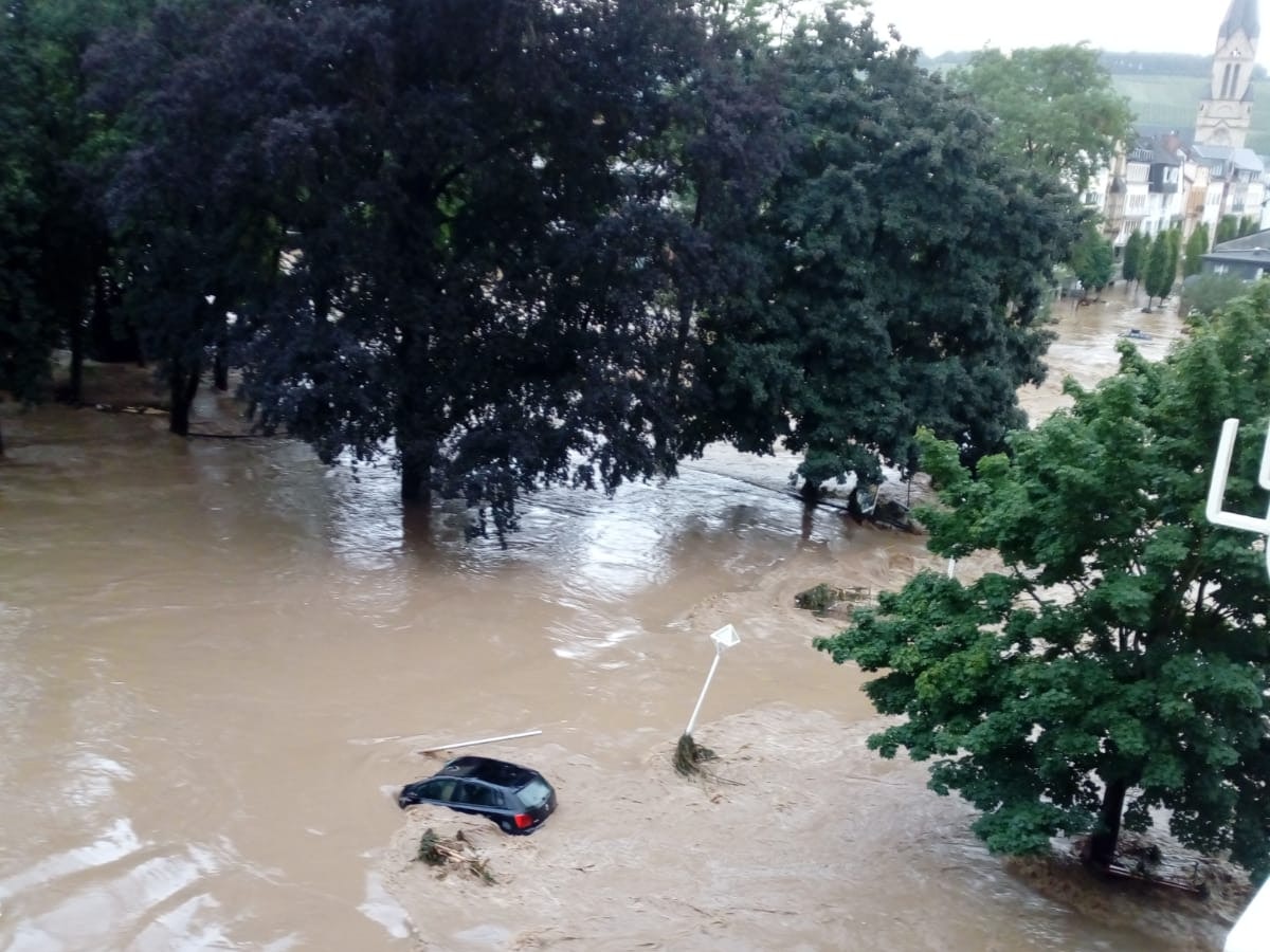 Das Hochwasser in Bad Neuenahr hat im Ort großen Schaden angerichtet.