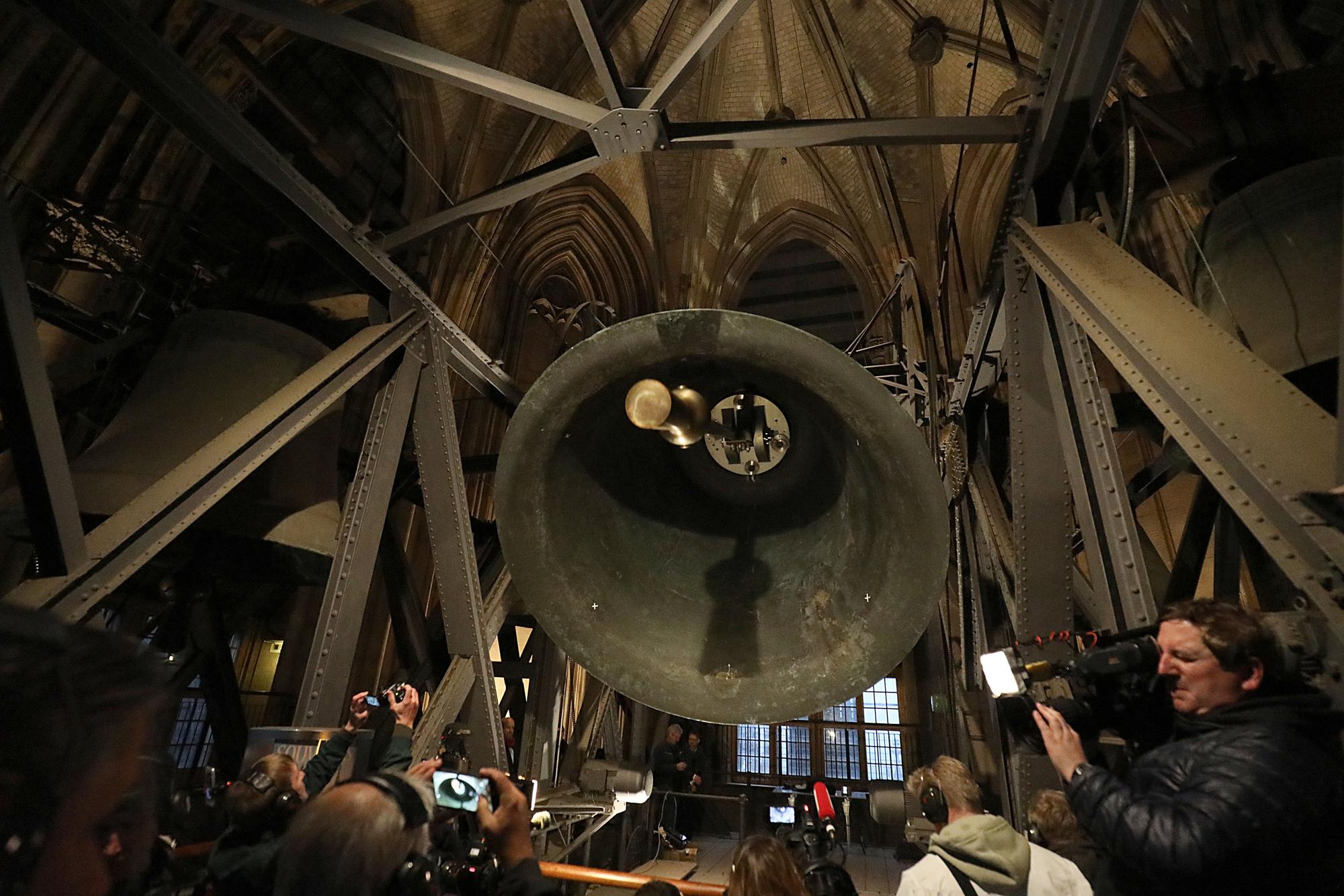 Der Dicker Pitter» läutet im Nordturm des Domes