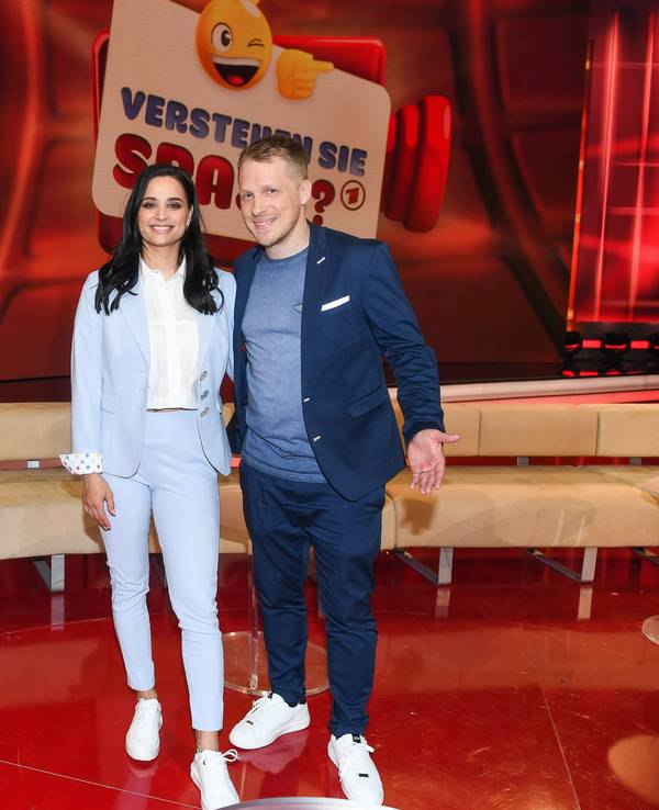 Zu Gast bei Guido Cantz: Amira und Oliver Pocher beweisen Humor in der Show "Verstehen Sie Spaß?".
