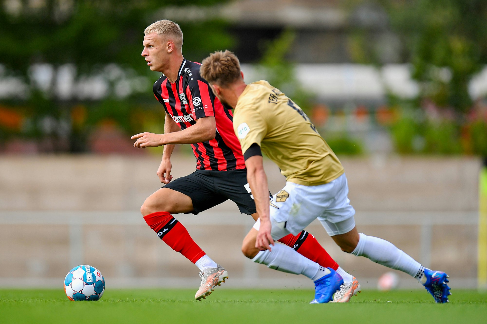 Mitchel Bakker im Spiel gegen den FC Utrecht