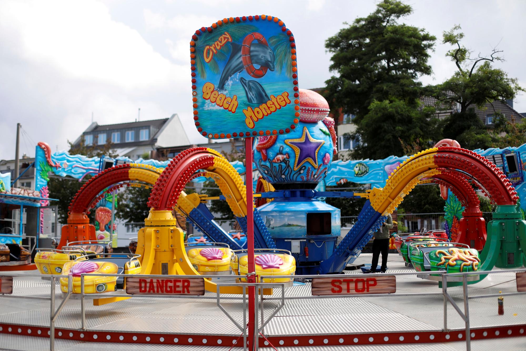 Ein Karussell auf dem Freizeitpark „Happy Colonia“