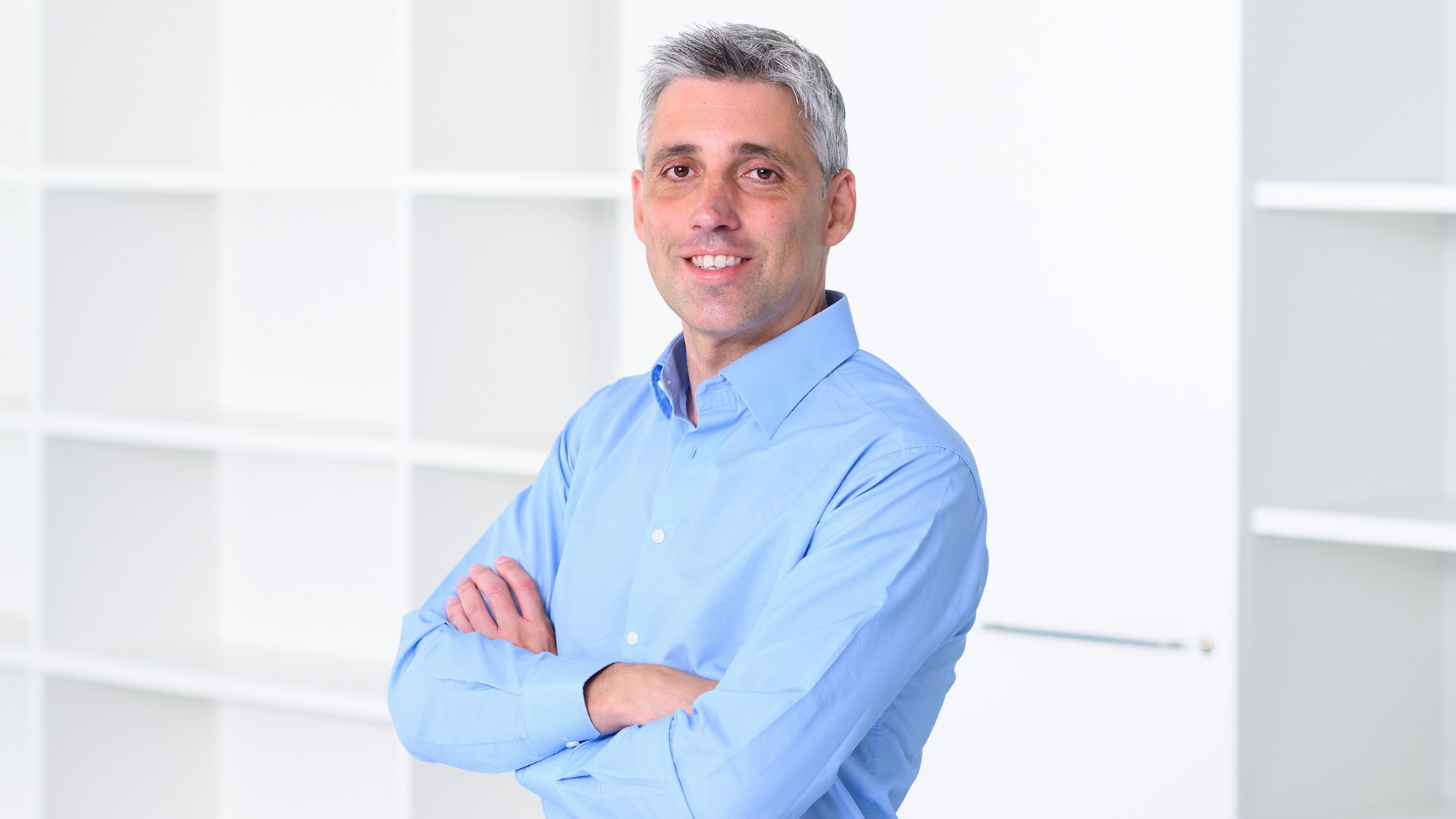 Ein Porträt von Prof. Dr. David Vilchez von der Uni Köln.