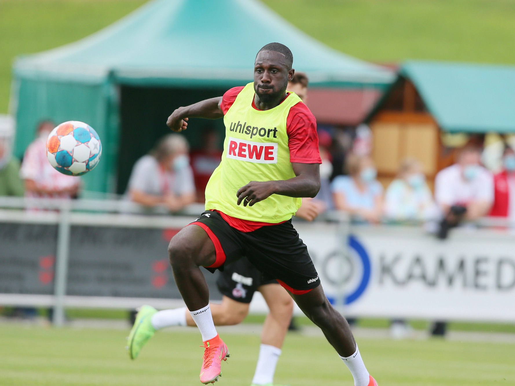 Kingsley Schindler will sich beim 1. FC Köln durchsetzen.