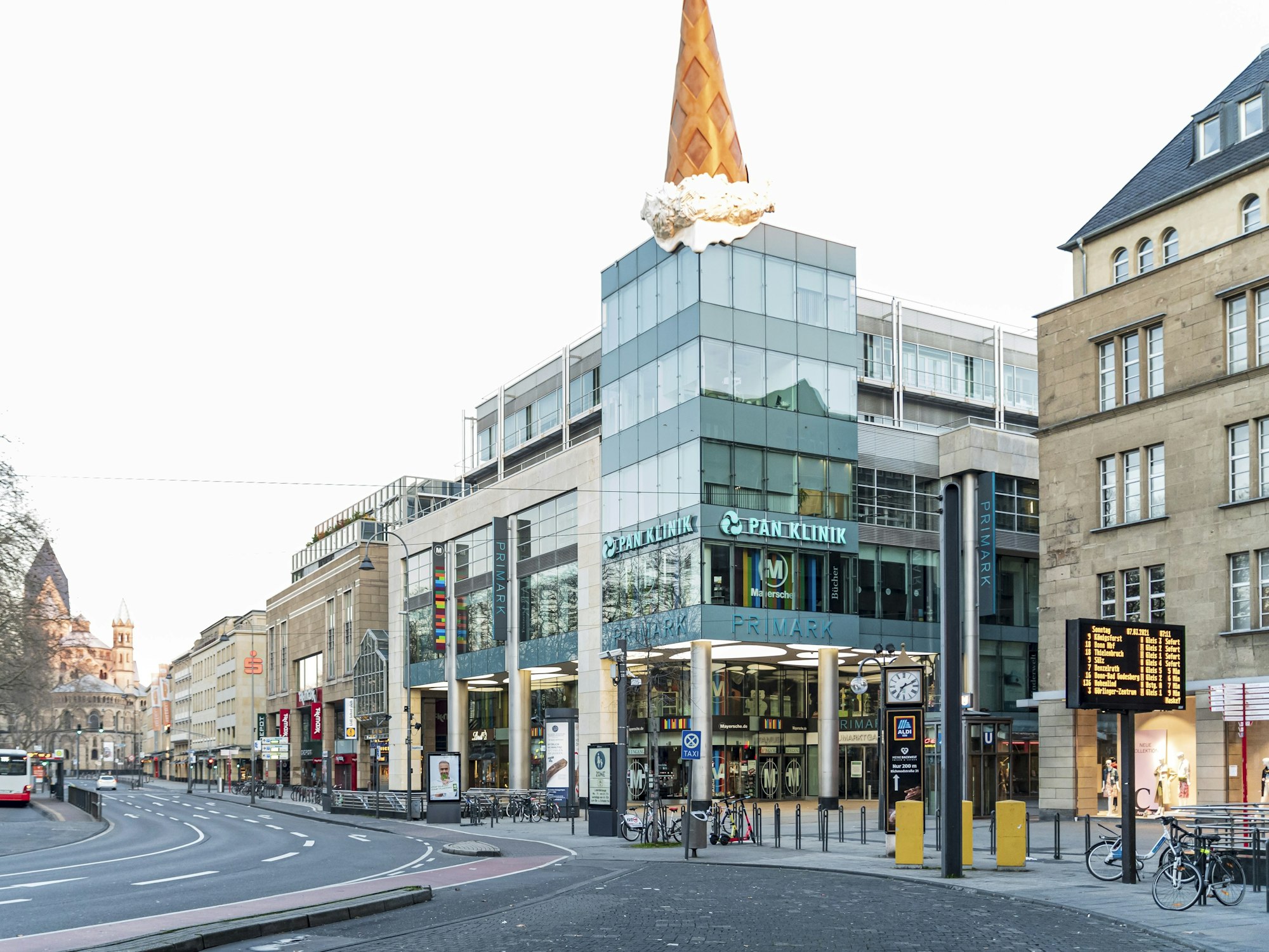 Blick auf die Neumarkt-Galerie im Zentrum von Köln. Foto von Alexander Roll, honorarfrei