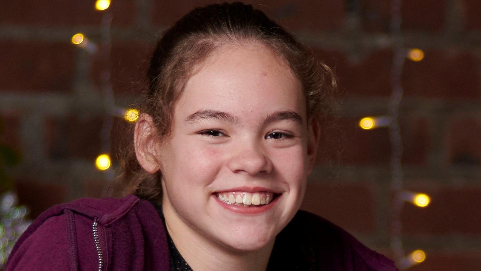 Seit Montag (12.Juli 2021), wird die 15-jährige Melody Danielle H. in Bergisch Gladbach vermisst. Die Polizei veröffentlichte das Foto und bittet die Bevölkerung um Mithilfe. Download am 30. Juli von ots