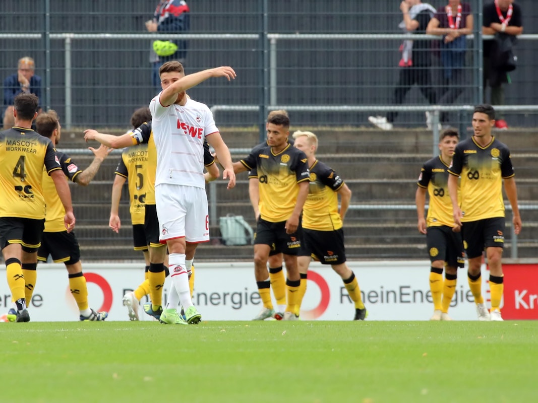 Salih Özcan (1. FC Köln)
ärgert sich über das 0:1 im Test gegen Roda Kerkrade.