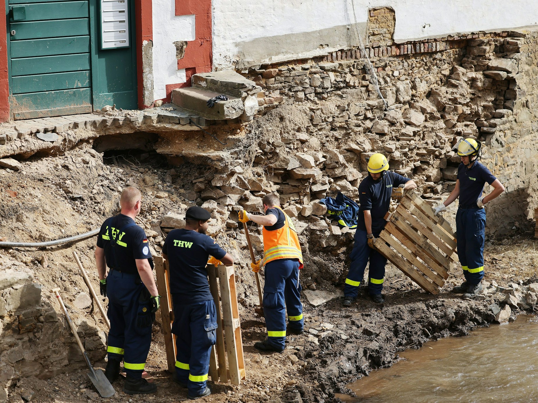 Das Hochwasser hat erhebliche Schäden in der Eifel angerichtet.