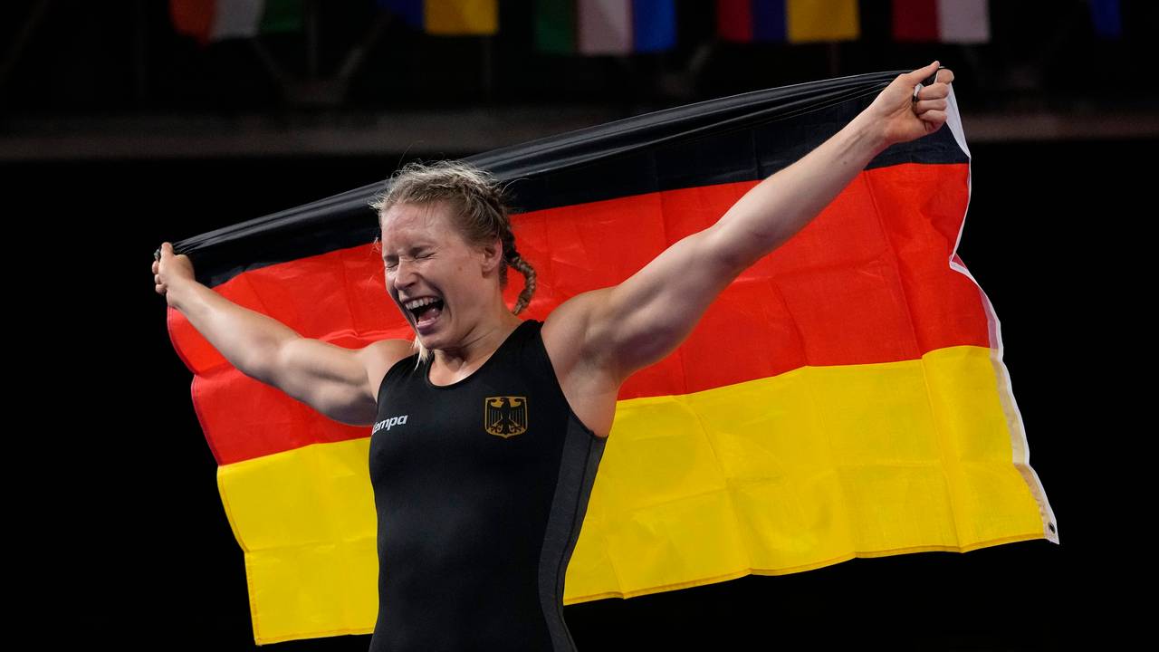 Aline Rotter-Focken wird Olympiasiegerin im Ringen in Tokio.