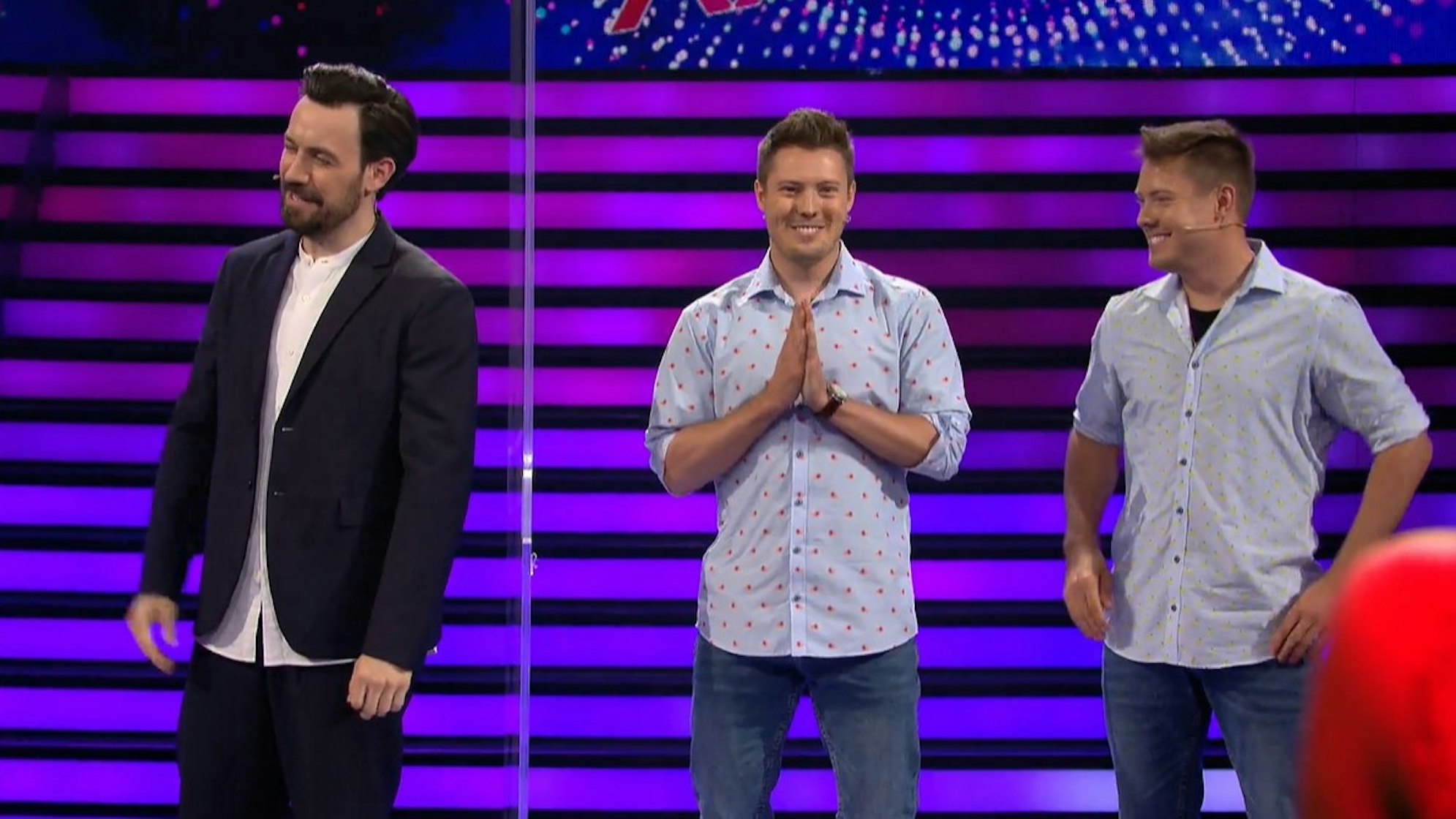 Jan Köppen mit den Zwillingen Nicolas und Valentin bei Take Me Out XXL am 3. August