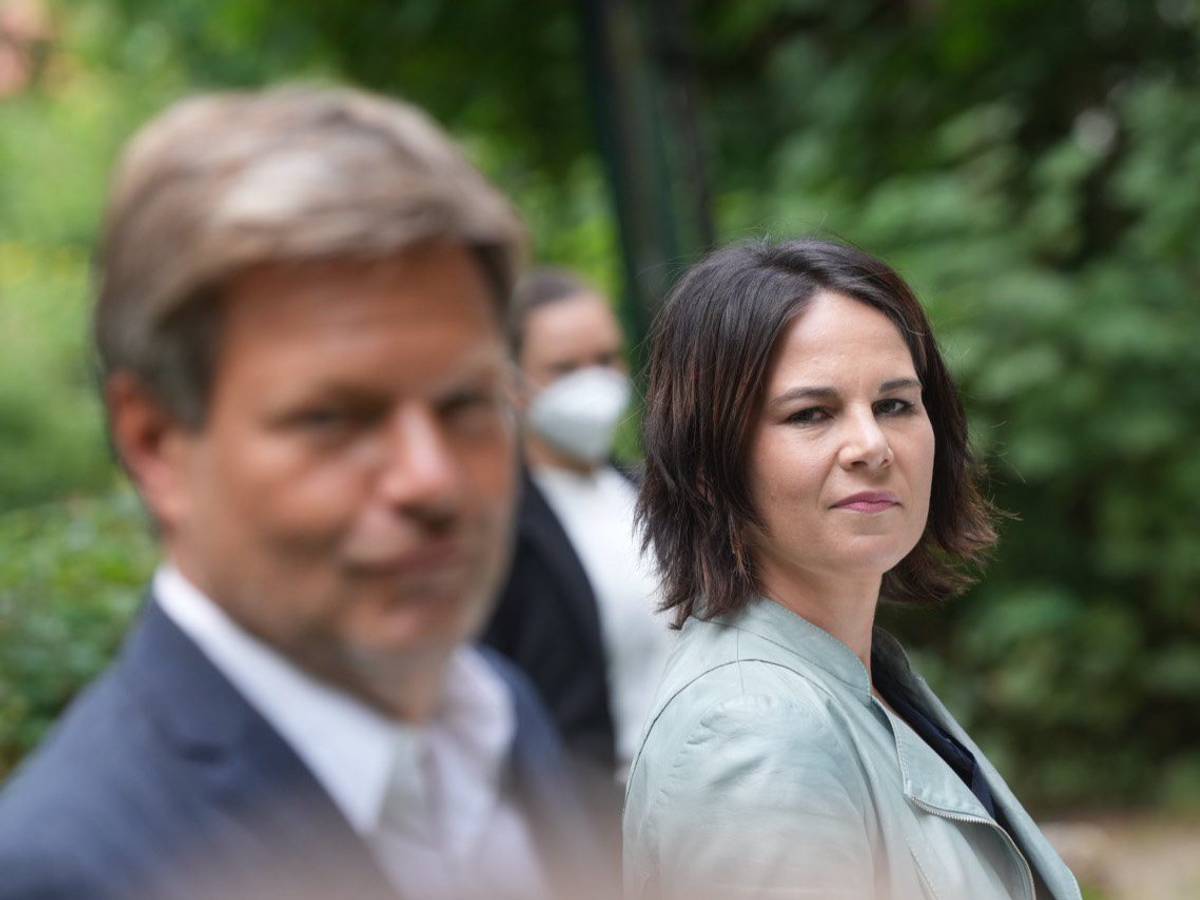 Annalena Baerbock, und Robert Habeck stellen am 03.08.2021 in Biesenthal das „Klimaschutz-Sofortprogramm“ ihrer der Grünen vor.