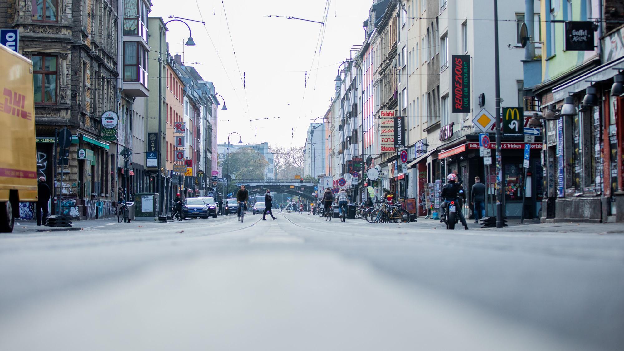 Blick auf die Zülpicher Straße in Köln.