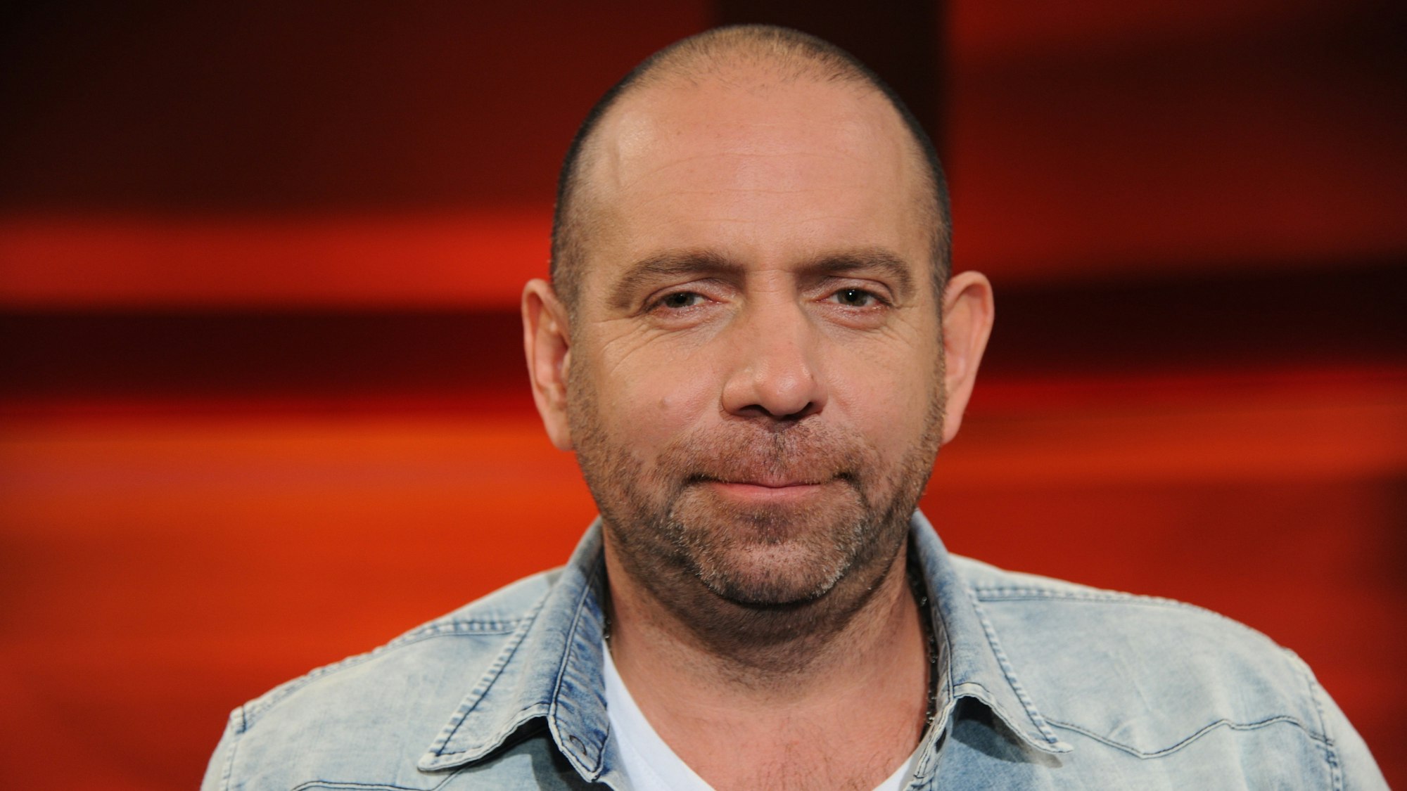 Ikke Hüftgold, Sänger, zu Gast in der ARD-Talkshow Hart aber Fair.