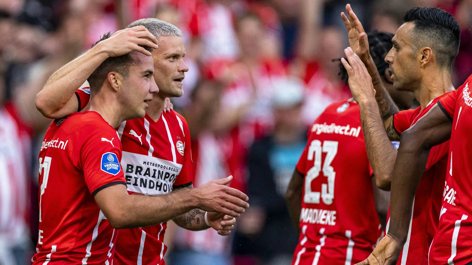 Mario Götze jubelt für die PSV Eindhoven gegen den FC Midtjylland.