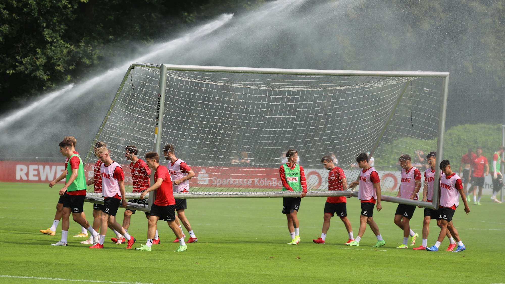 Der 1. FC Köln trainiert am Geißbockheim.
