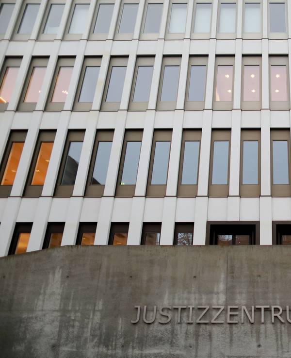 Geplanter Mord an schwangerer Ex: Die Prozess-Verhandlungen finden im Aachener Landgericht statt.