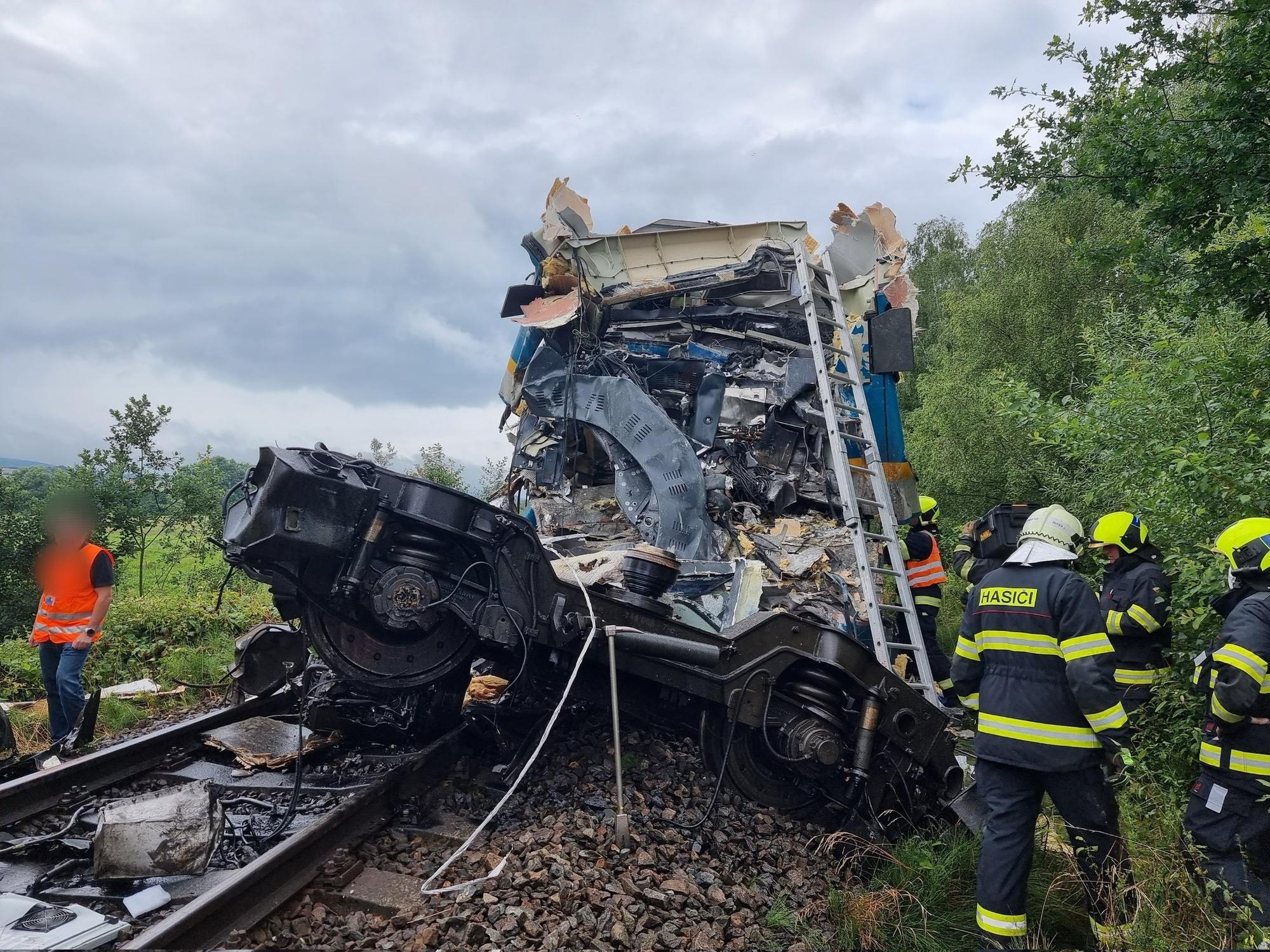 Bei dem schweren Zugunglück in Tschechien am 4. August wurden mehrere Menschen getötet, es gab etliche Verletzte.
