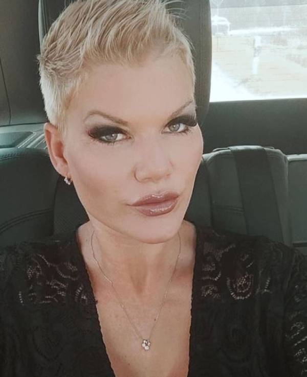 Melanie Müller posiert für ein Instagram-Selfie (aufgenommen am 26. Juli 2021).