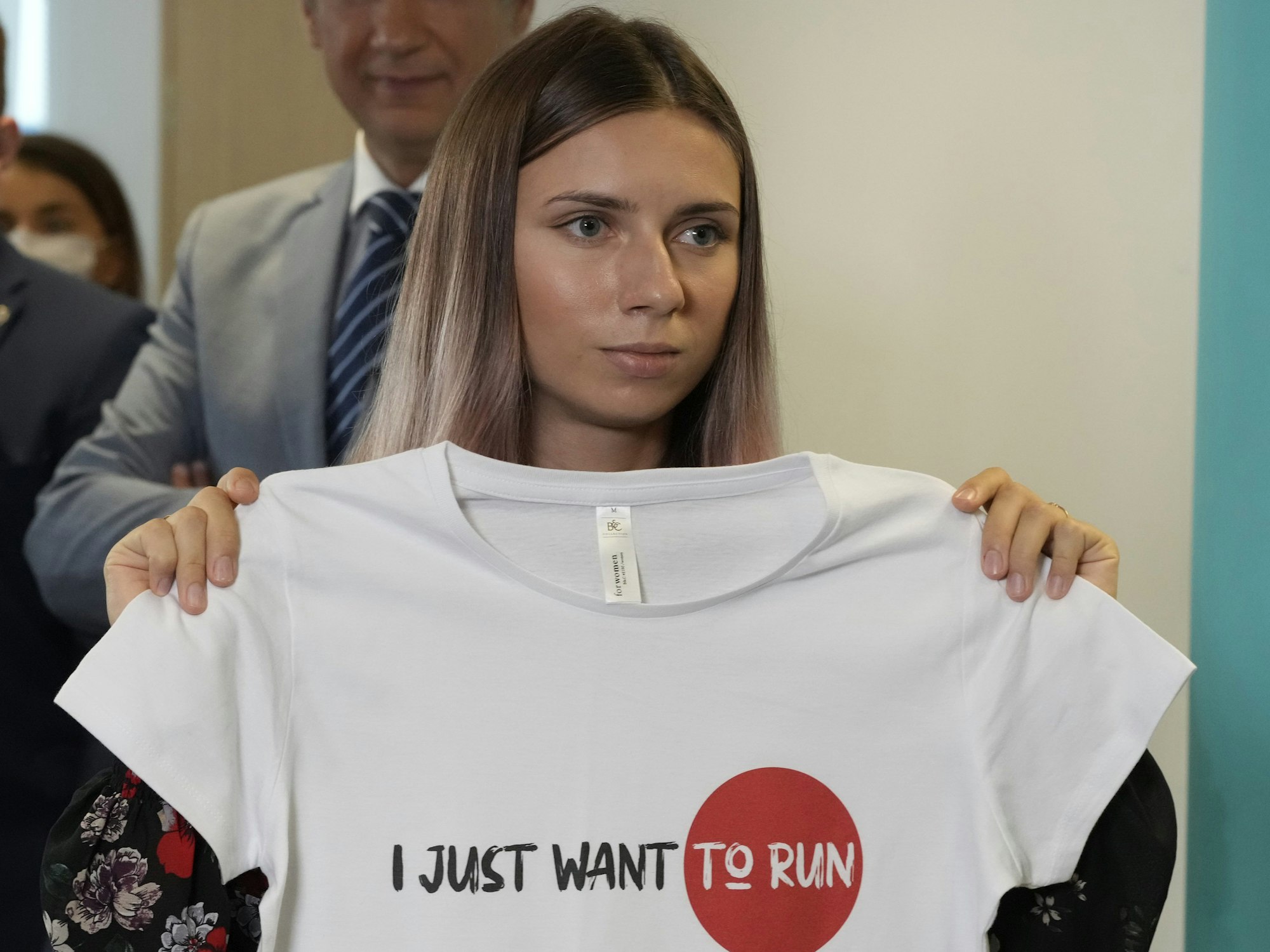 Kristina Timanowskaja, Leichtathletin aus Belarus, bei einer Pressekonferenz in Warschau.