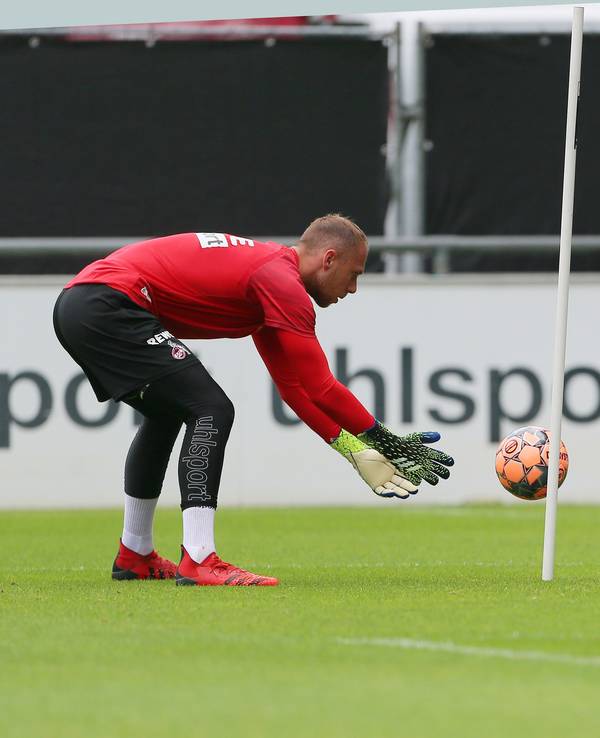 1. FC Köln, Training, von links: Marvin Schwäbe, Timo Horn (1. FC Köln), 05.08.2021, Bild: Herbert Bucco