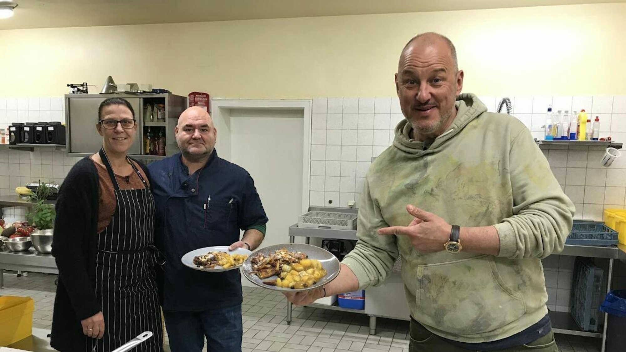 Frank Rosin in der Folge „Rosins Restaurants“ vom 5. August (Kabel Eins) mit Robert und Alexandra Gerich aus Neuötting